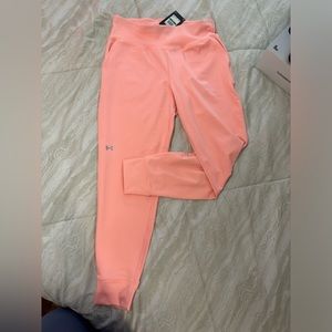Pink under armour joggers woman size L *NEW